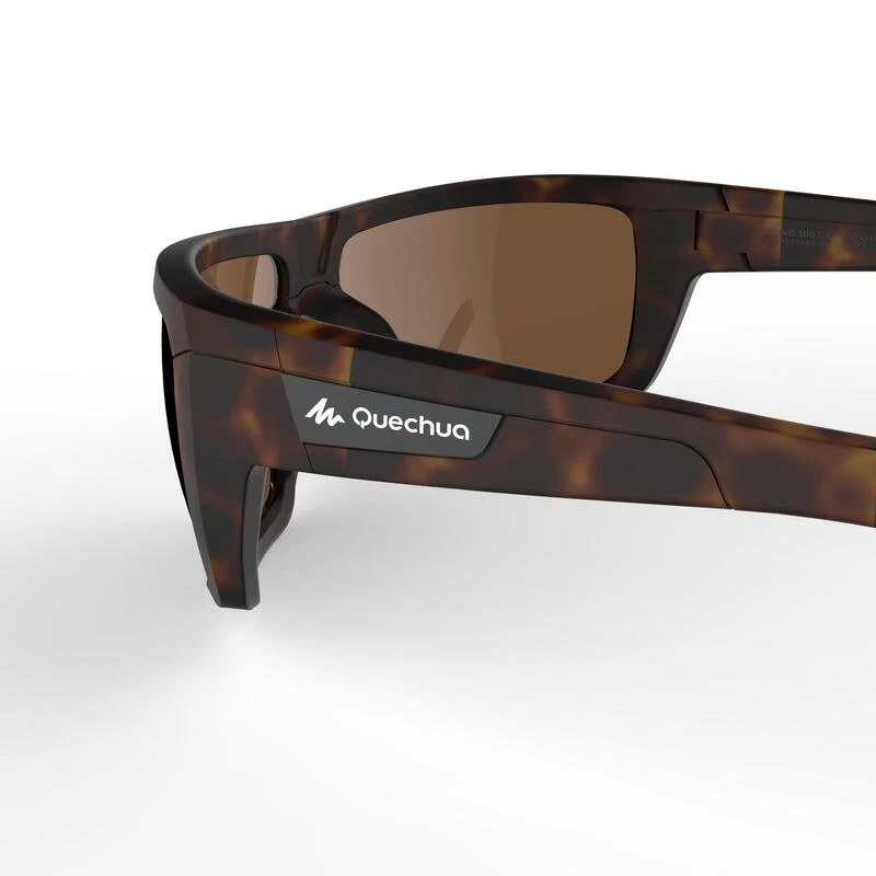 Quechua Lunettes De Soleil De Randonnée Adulte MH530 Marron Polarisantes Catégorie 3 6 Quechua Lunettes De Soleil De Randonnée Adulte MH530 Marron Polarisantes Catégorie 3 – Image 6