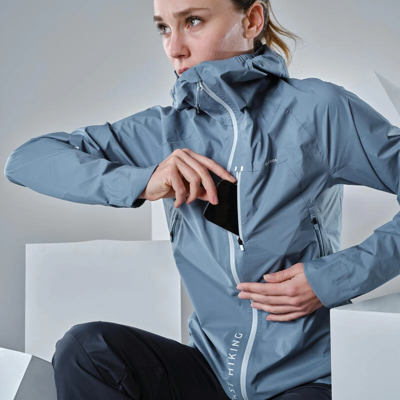 Quechua Veste Imperméable Ultra Légère De Randonnée Rapide - FH500 Rain - Femme Bleu 4 Quechua Veste Imperméable Ultra Légère De Randonnée Rapide - FH500 Rain - Femme Bleu – Image 4
